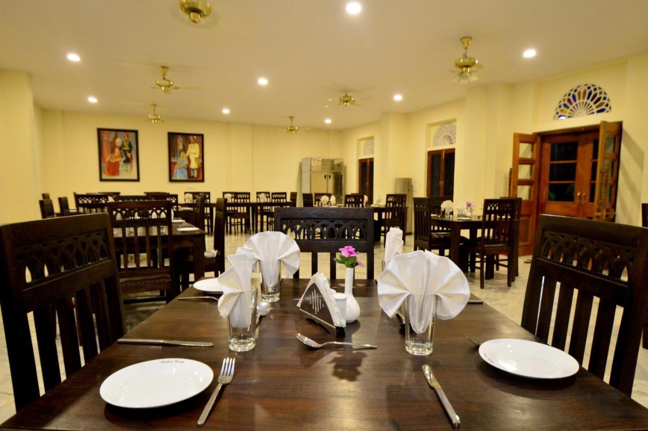 Aaram Baagh - A Luxury Nature Resort Udaipur Exterior photo