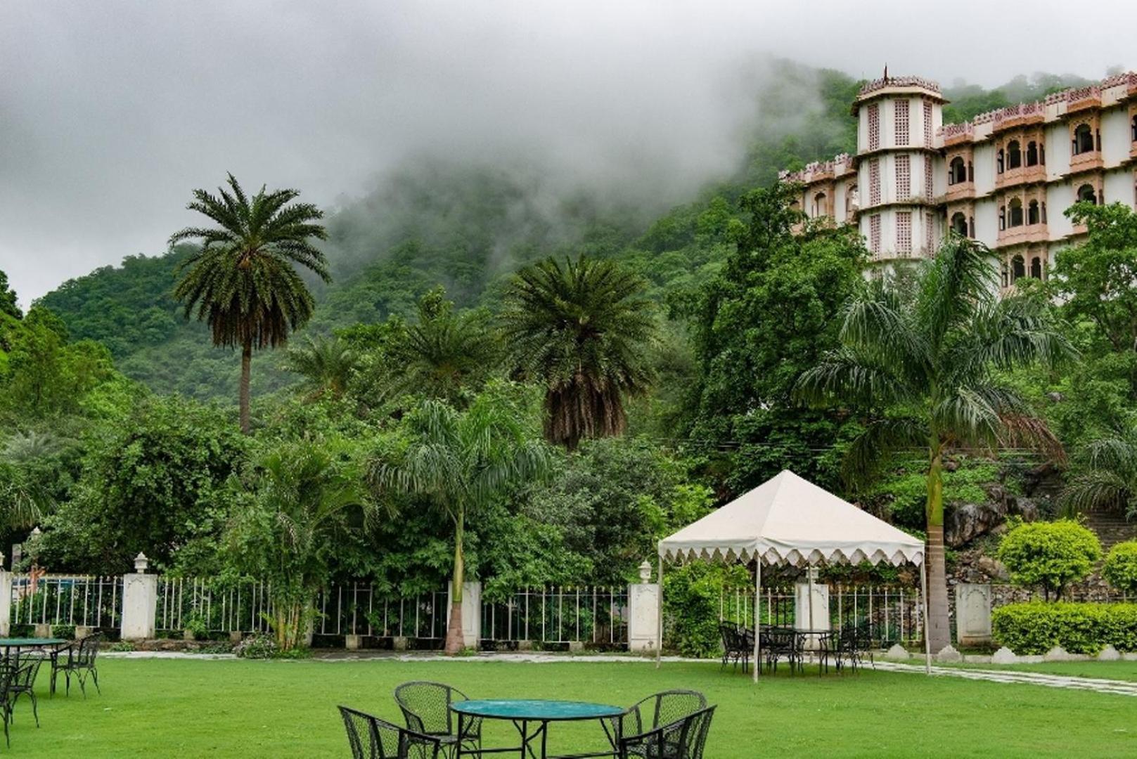 Aaram Baagh - A Luxury Nature Resort Udaipur Exterior photo